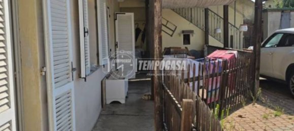 4 bedrooms Villa in Carmagnola, Italy No. 283140 2