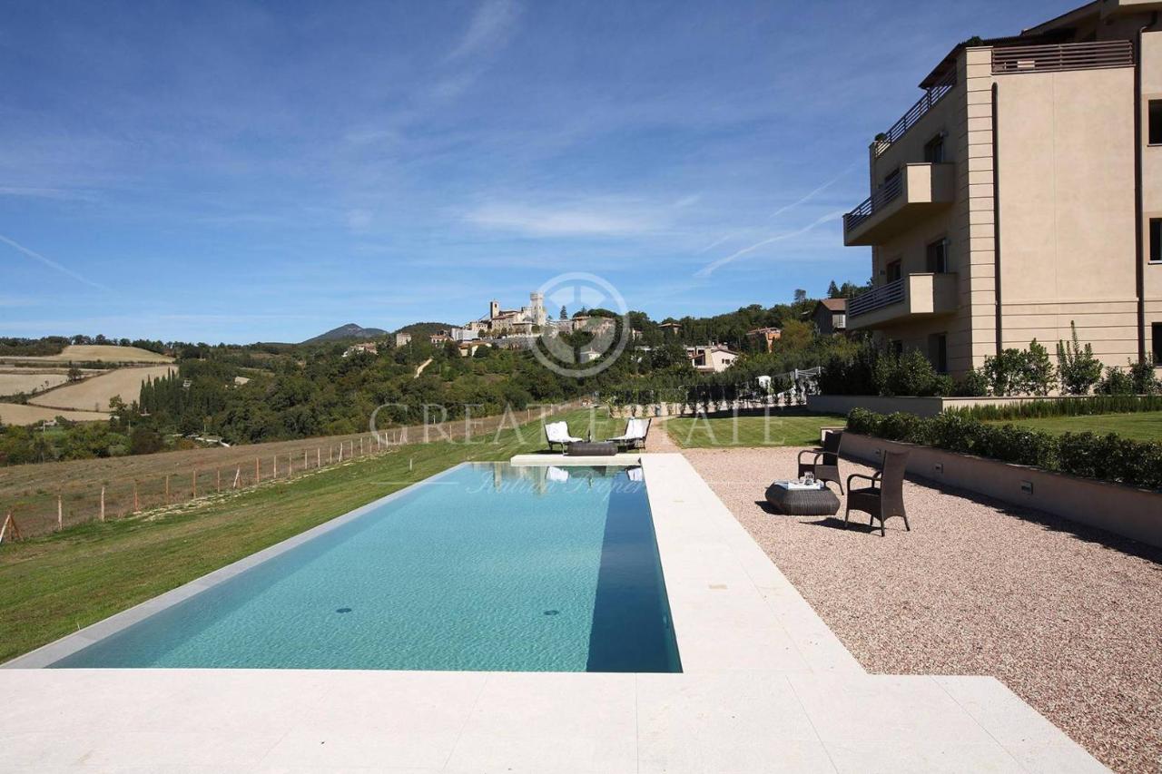 7-Zimmer Wohnung in San Casciano dei Bagni, Italy, Nr. 76870