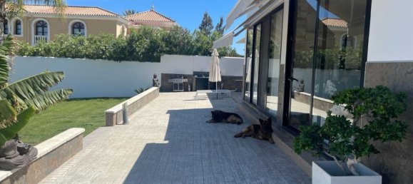 3 bedrooms Villa in Estepona, Spain No. 148119 12