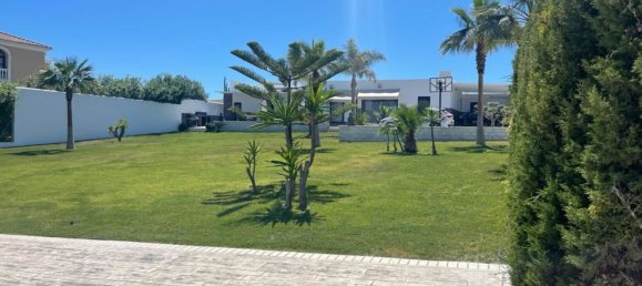 3 bedrooms Villa in Estepona, Spain No. 148119 11