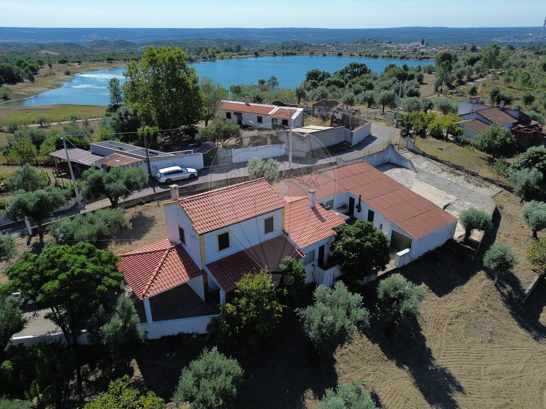 3 chambres Maison à Mouriscas, Portugal No. 171659