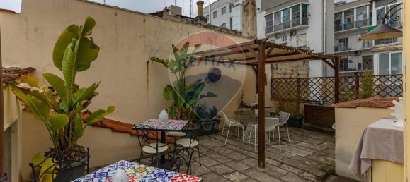 3-salle Penthouse à Bari, Italy No. 14630 27