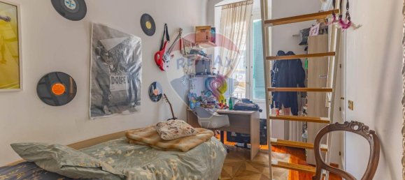 3-salle Penthouse à Bari, Italy No. 14630 34