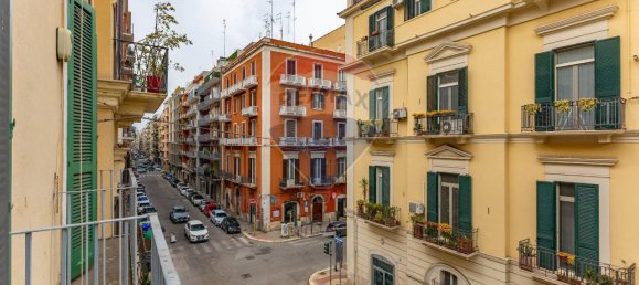 3-salle Penthouse à Bari, Italy No. 14630 38