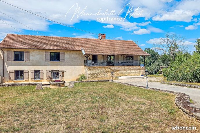Casa de 3 dormitorios en Saint-Benigne, France No. 312515