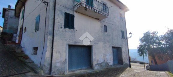 Дом с 4 комнатами в Сольяно аль Рубиконе, Италия № 168052 4