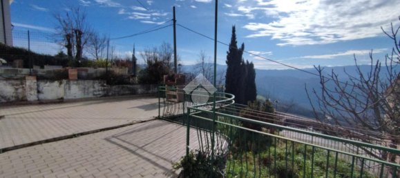 Дом с 4 комнатами в Сольяно аль Рубиконе, Италия № 168052 7