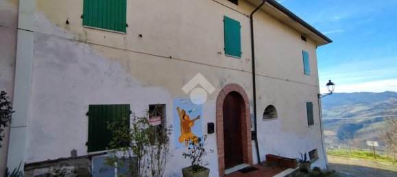 Дом с 4 комнатами в Сольяно аль Рубиконе, Италия № 168052 25