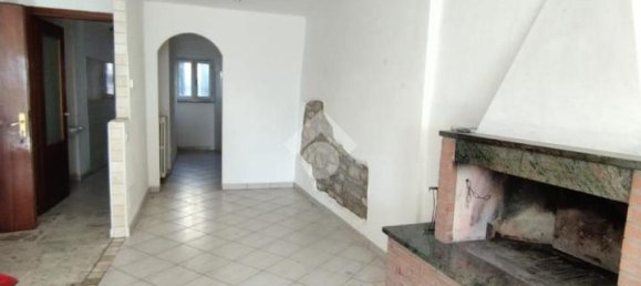 Дом с 4 комнатами в Сольяно аль Рубиконе, Италия № 168052 18