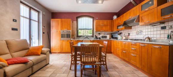 5-salle Villa à Verzuolo, Italy No. 17607 6