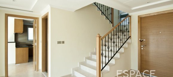 3 dormitorios villa en venta en Jumeirah Park, Dubai, UAE № 106053 4