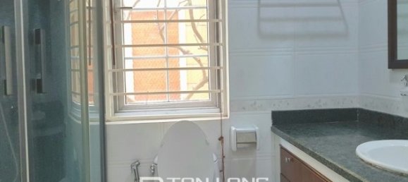 Villa de 4 dormitorios en Tay Ho, Vietnam No. 1914 12