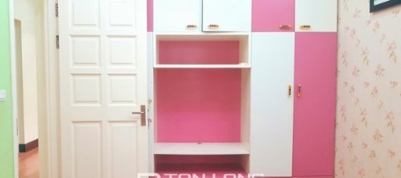 Villa de 4 dormitorios en Tay Ho, Vietnam No. 1914 9