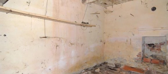 4 Schlafzimmer Haus in Murazzano, Italy, Nr. 136636 11