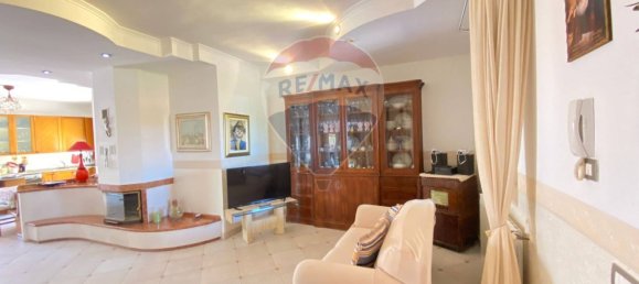 Квартира с 3 спальнями в Вьесте, Италия № 327968 2