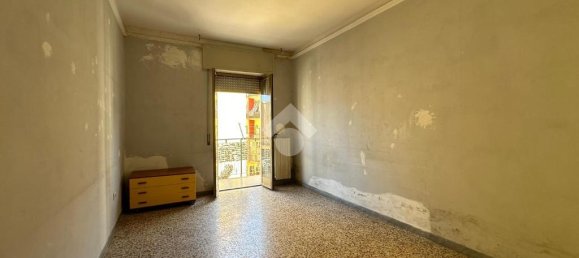 Квартира с 2 спальнями в Кротоне, Италия № 38487 5