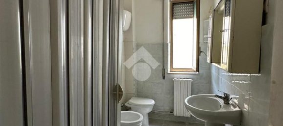 Квартира с 2 спальнями в Кротоне, Италия № 38487 11