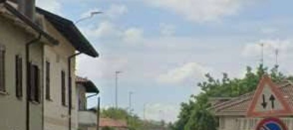 2 bedrooms Apartment in Vigevano, Italy No. 307363 4