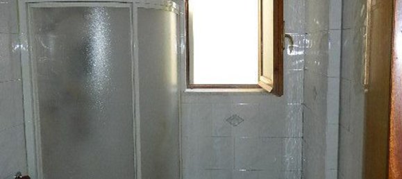 Квартира с 6 комнатами в Кастельнуово Магра, Италия № 139787 24