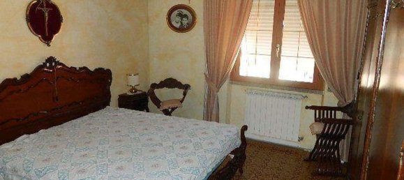 Квартира с 6 комнатами в Кастельнуово Магра, Италия № 139787 18