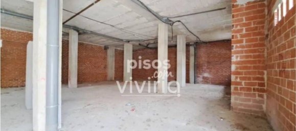 205m² Commercial property in Carcaixent, Spain No. 148494 11