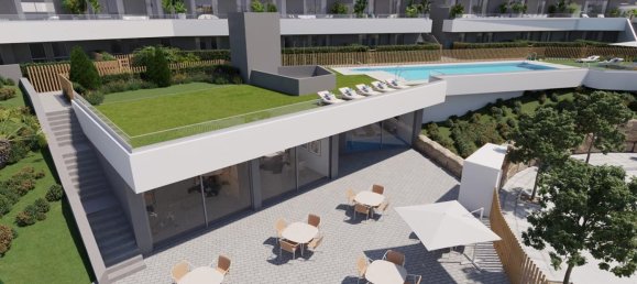 Apartamento de 4 dormitorios en Blue Marine, Manilva, Spain No. 15571 2