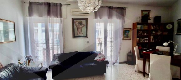 4 rooms Apartment in Bari, Italy No. 23023 23