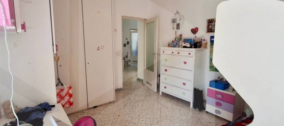 4 rooms Apartment in Bari, Italy No. 23023 10