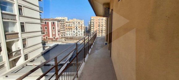 4 rooms Apartment in Bari, Italy No. 23023 35