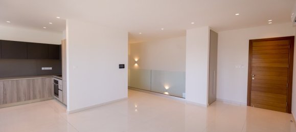 Apartamento de 2 dormitorios en Germasogeia, Cyprus No. 487 5