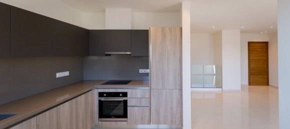 Apartamento de 2 dormitorios en Germasogeia, Cyprus No. 487 3