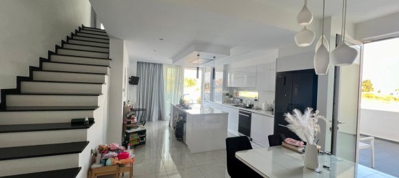 3 bedrooms Townhouse in Larnaka, Cyprus No. 26911 6