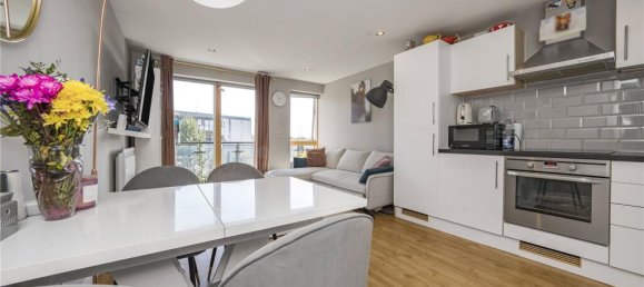 2 bedrooms Apartment in London, United Kingdom No. 7224 4