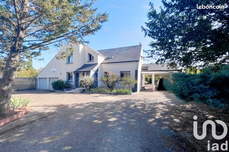 Casa de 4 dormitorios en Montargis, France No. 274875