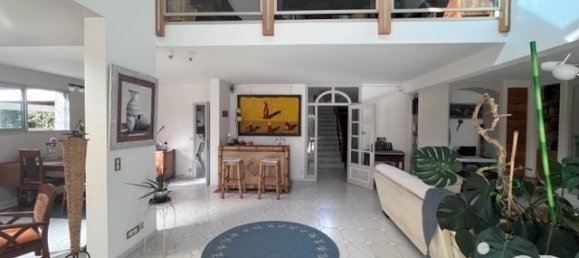 Casa de 4 dormitorios en Montargis, France No. 274875 6