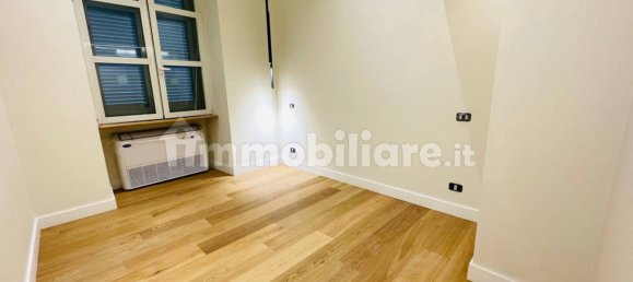 1 bedroom Apartment in Turin, Italy No. 337418 2