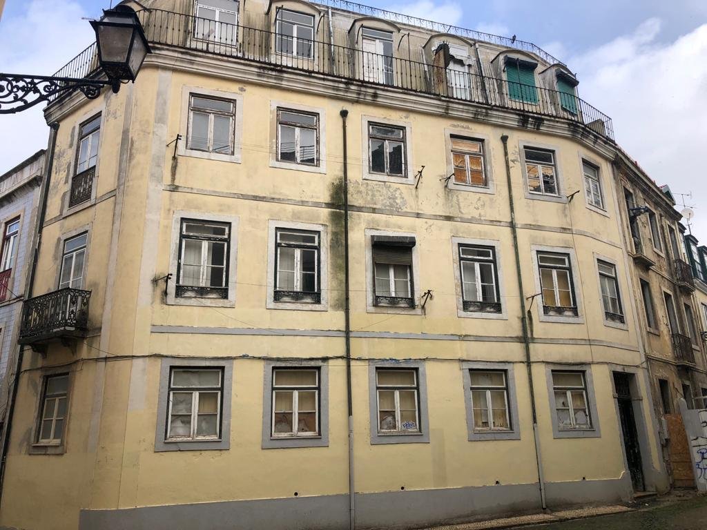  بناية في Lisbon, Portugal رقم 67562