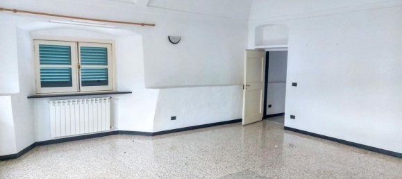 4 Schlafzimmer Wohnung in Savona, Italy, Nr. 370727 17