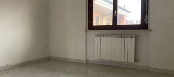 2 bedrooms Apartment in Moncalieri, Italy No. 44389 6