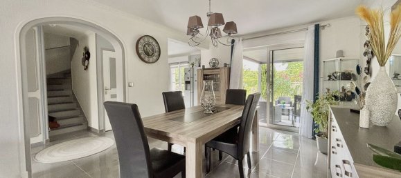 4 bedrooms House in La Riche, France No. 287572 8