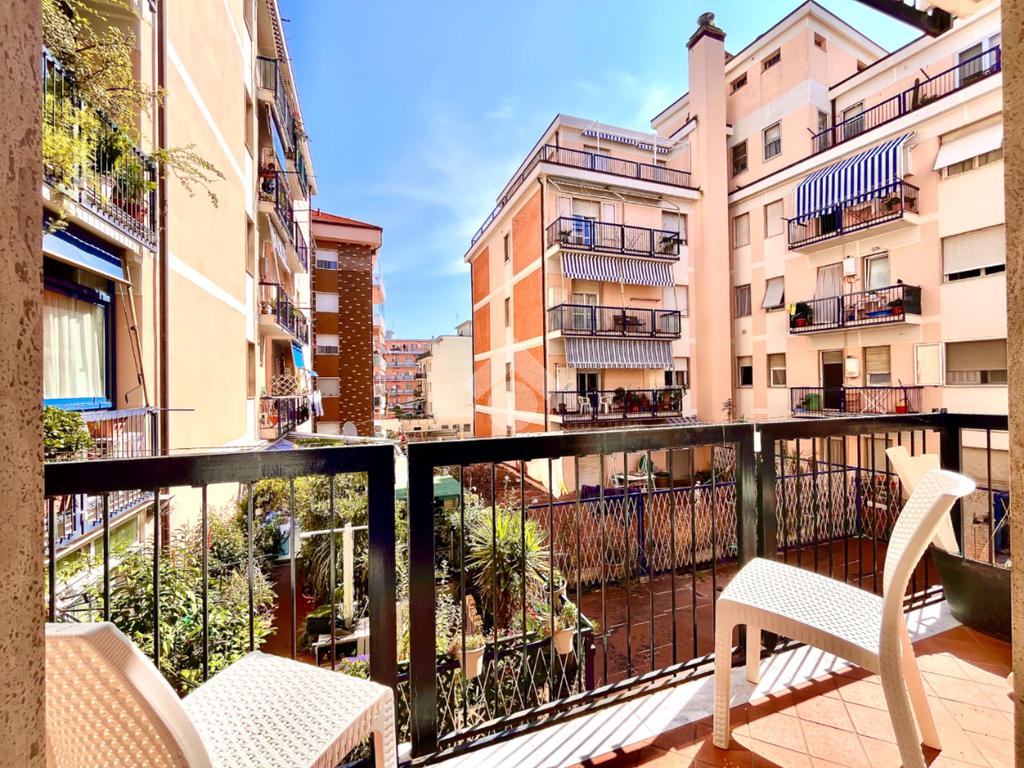 2 bedrooms Apartment in Albenga, Italy No. 381059