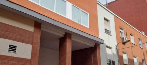 Garage à Madrid, Spain No. 112477 6