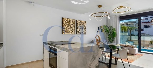 3 bedrooms Villa in Punta Prima, Spain No. 6283 3