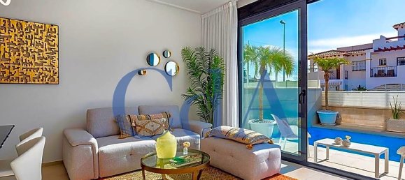 3 bedrooms Villa in Punta Prima, Spain No. 6283 24