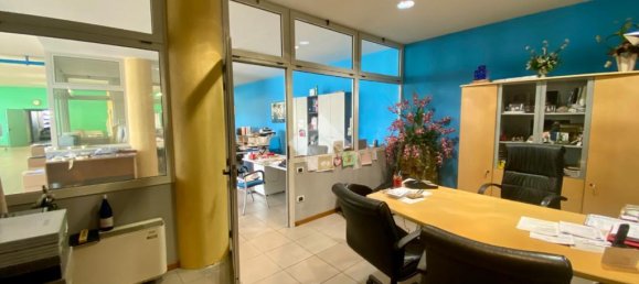 6-Zimmer Gewerbliche Immobilie in Tombolo, Italy, Nr. 341378 19