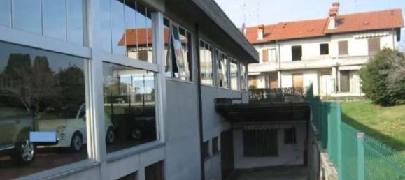 1901m² Commercial property in Brenna, Italy No. 224978 16
