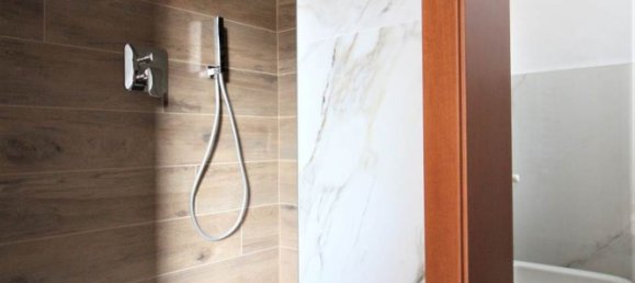 Квартира с 2 комнатами в Чинизелло Бальсамо, Италия № 66664 6