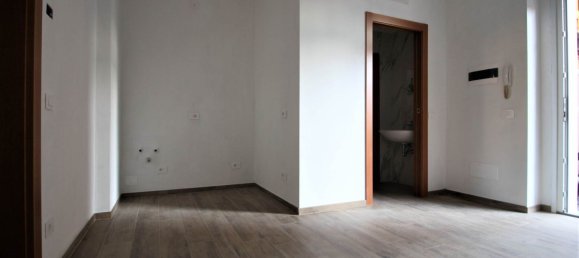 Квартира с 2 комнатами в Чинизелло Бальсамо, Италия № 66664 4