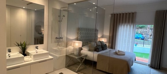 2 bedrooms Apartment in Benahavis, Spain No. 4464 2