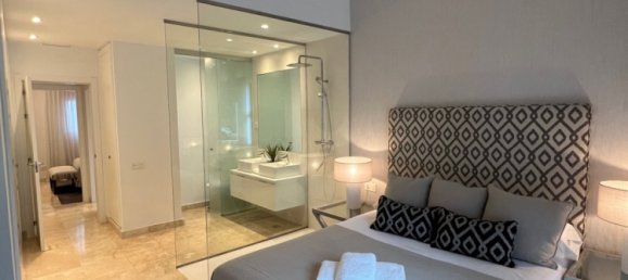 2 bedrooms Apartment in Benahavis, Spain No. 4464 3